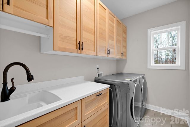 663 Highland Ridge Point, Lake Wylie, SC 29710