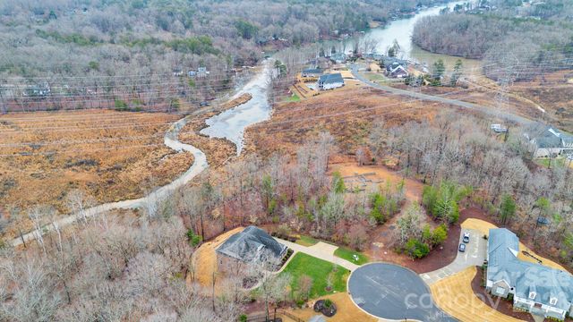 663 Highland Ridge Point, Lake Wylie, SC 29710