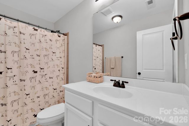 663 Highland Ridge Point, Lake Wylie, SC 29710