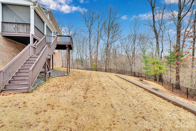 663 Highland Ridge Point, Lake Wylie, SC 29710