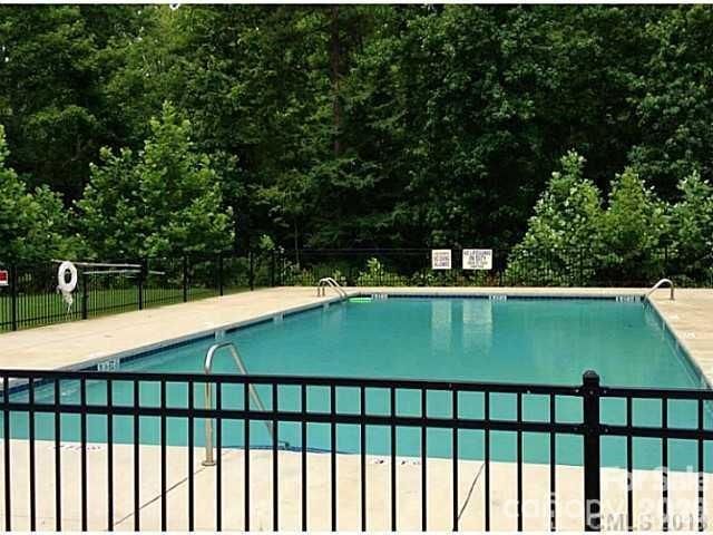 663 Highland Ridge Point, Lake Wylie, SC 29710