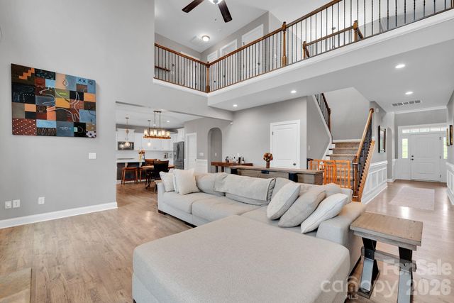 663 Highland Ridge Point, Lake Wylie, SC 29710