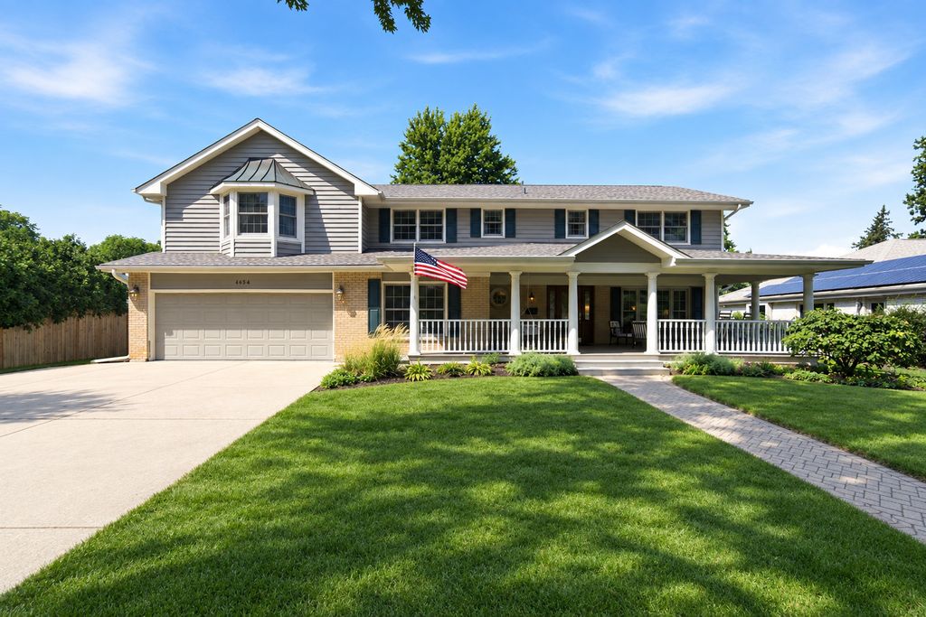 1654 Wadsworth Road, Wheaton, IL 60189