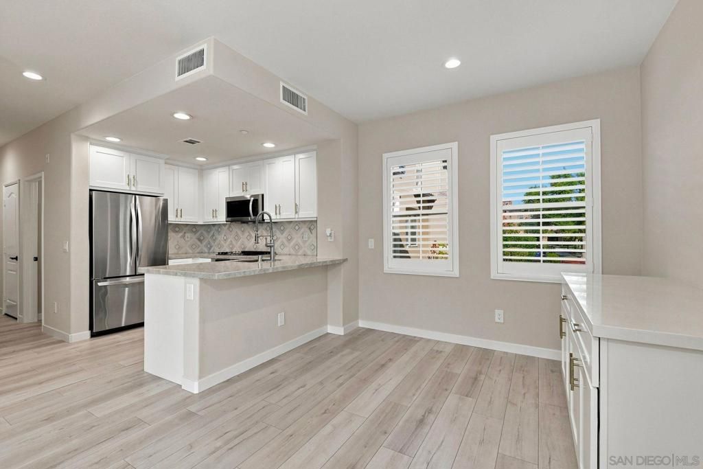 17023 Calle Trevino 2, San Diego, CA 92127 — photo 4