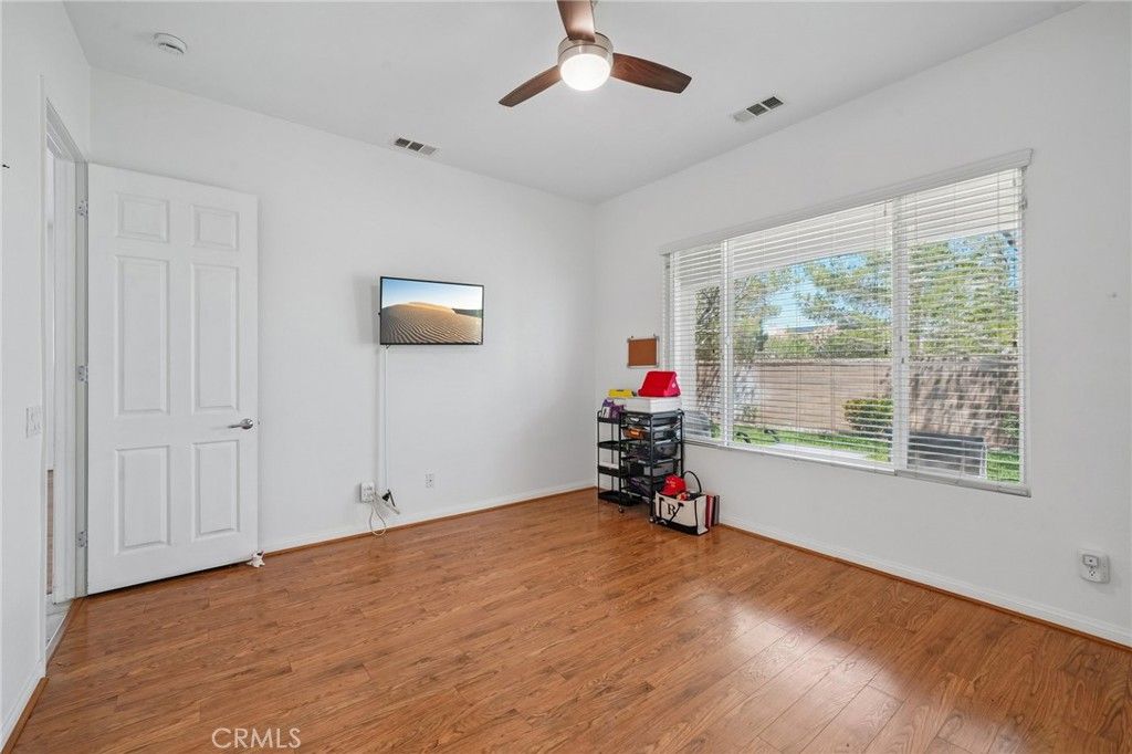 Image 13 of property listing at 10257 Wascana Lane, Apple Valley, CA 92308