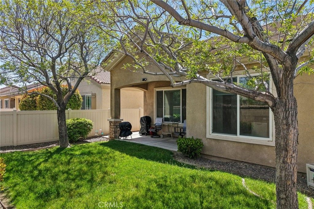 Image 18 of property listing at 10257 Wascana Lane, Apple Valley, CA 92308