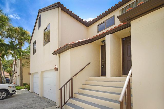 9 Vía De Casas Sur 203, Boynton Beach, FL 33426