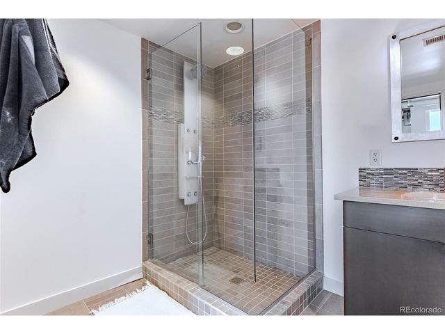 2229 Blake St 709, Denver, CO 80205