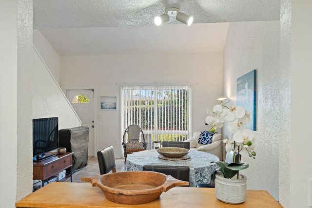 2707 N Highway A1a G, Fort Pierce, FL 34949