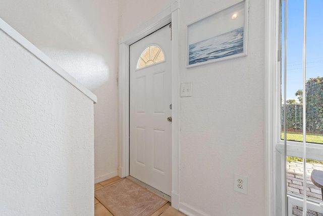 2707 N Highway A1a G, Fort Pierce, FL 34949