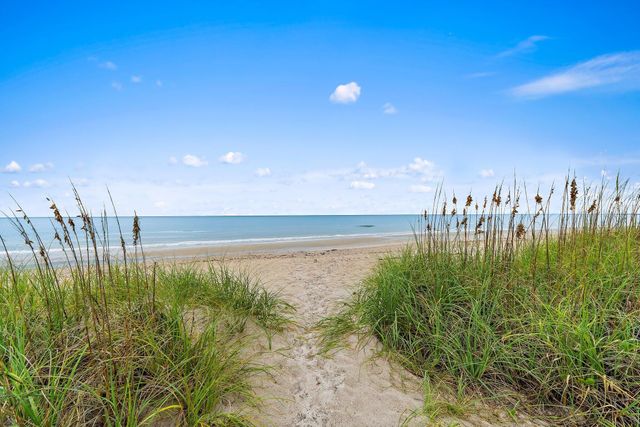 2707 N Highway A1a G, Fort Pierce, FL 34949