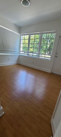 1000 Meridian Avenue 3, Miami Beach, FL 33139