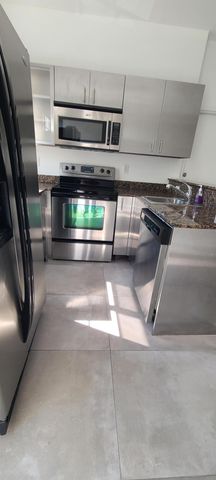 1000 Meridian Avenue 3, Miami Beach, FL 33139