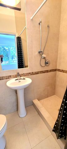 1000 Meridian Avenue 3, Miami Beach, FL 33139