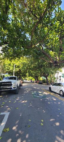 1000 Meridian Avenue 3, Miami Beach, FL 33139