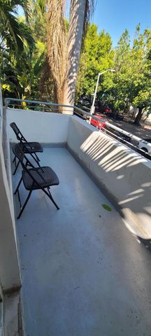 1000 Meridian Avenue 3, Miami Beach, FL 33139