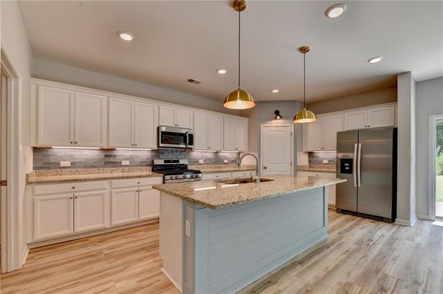 404 Golden Eagle Parkway, Braselton, GA 30517
