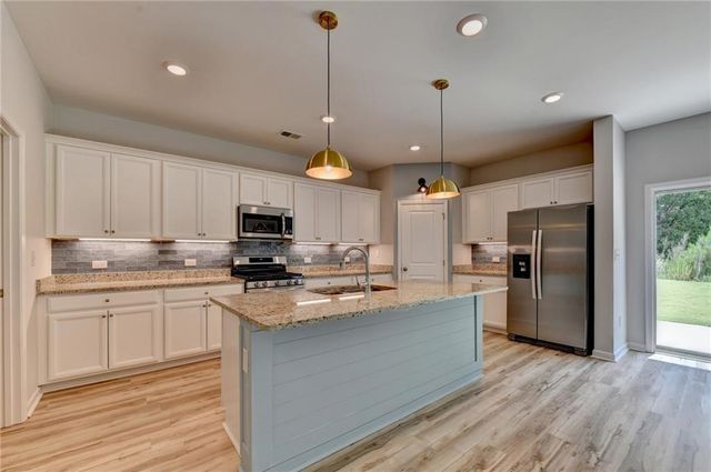 404 Golden Eagle Parkway, Braselton, GA 30517