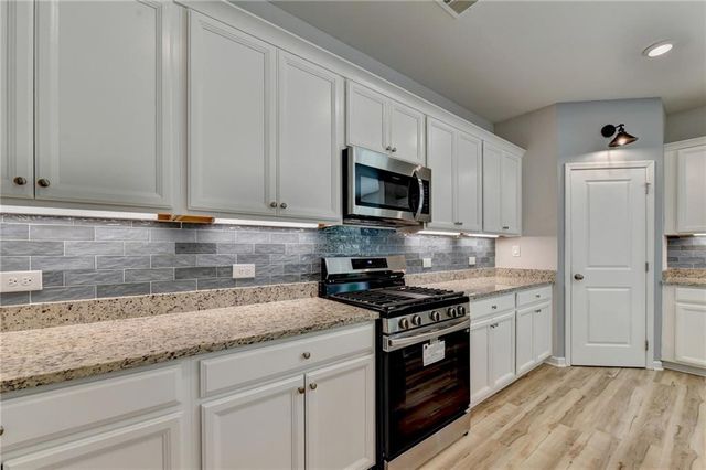 404 Golden Eagle Parkway, Braselton, GA 30517