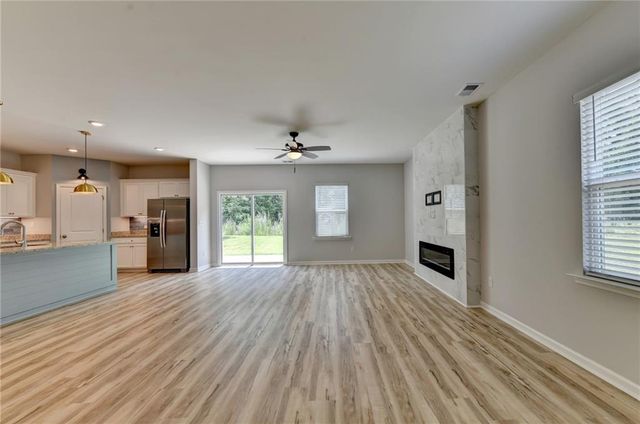 404 Golden Eagle Parkway, Braselton, GA 30517