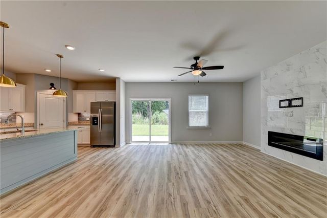 404 Golden Eagle Parkway, Braselton, GA 30517