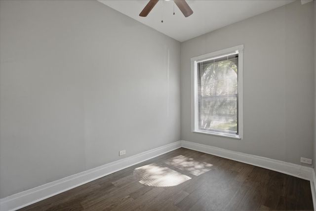 5020 S Blackstone Avenue 204, Chicago, IL 60615