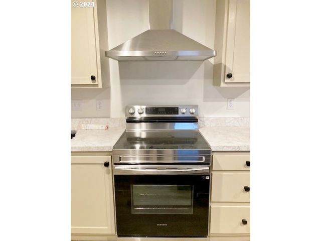 3112 Sw RIVER VIEW Dr, Pendleton, OR 97801