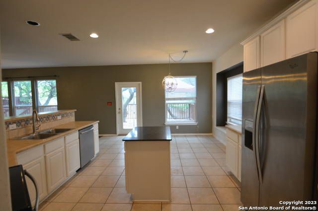 956 PERSIAN GDN, San Antonio, TX 78260
