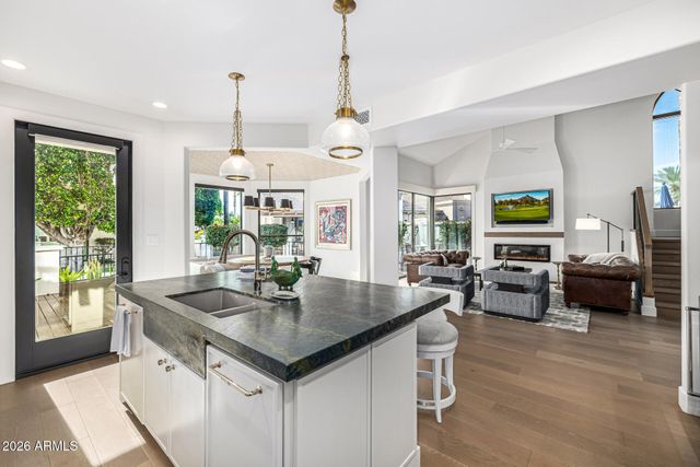 10215 N 100TH Place, Scottsdale, AZ 85258