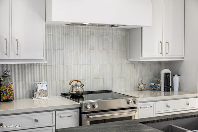 10215 N 100TH Place, Scottsdale, AZ 85258