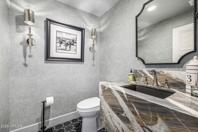 10215 N 100TH Place, Scottsdale, AZ 85258