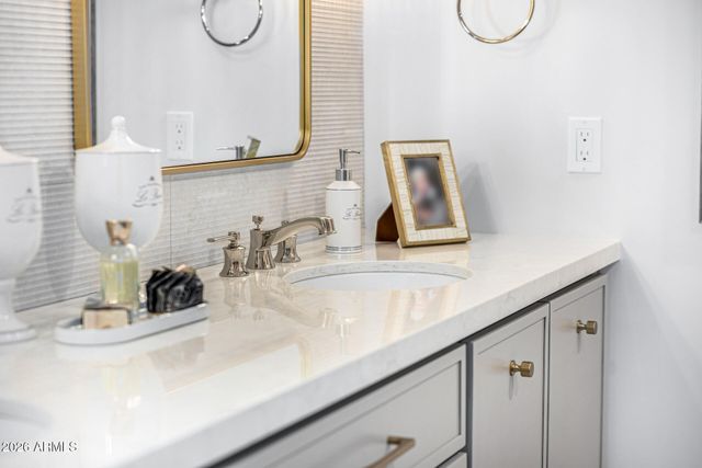 10215 N 100TH Place, Scottsdale, AZ 85258