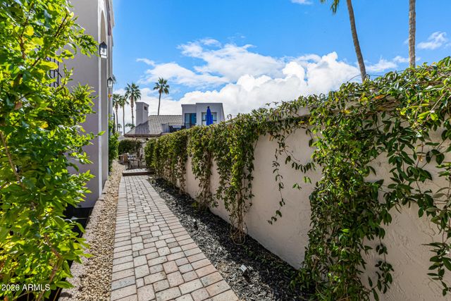 10215 N 100TH Place, Scottsdale, AZ 85258