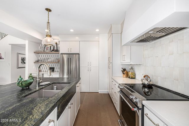 10215 N 100TH Place, Scottsdale, AZ 85258