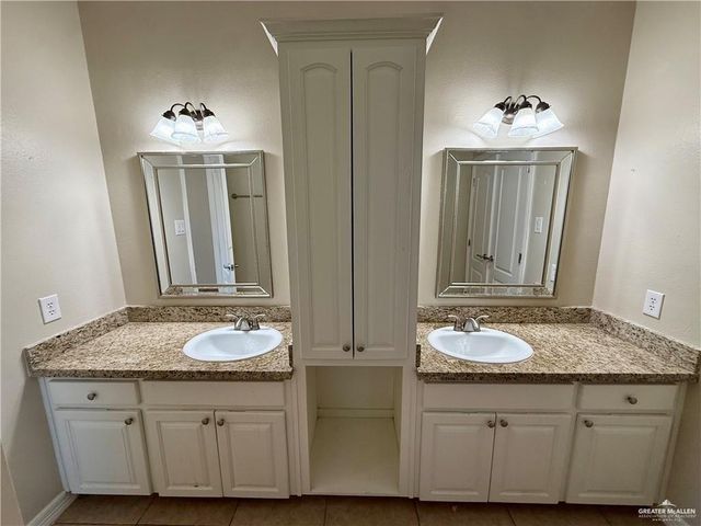 1200 W Park Drive, Pharr, TX 78577