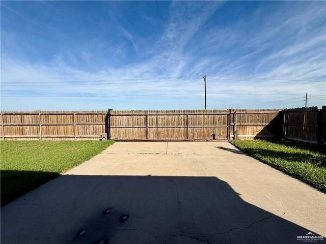 1200 W Park Drive, Pharr, TX 78577
