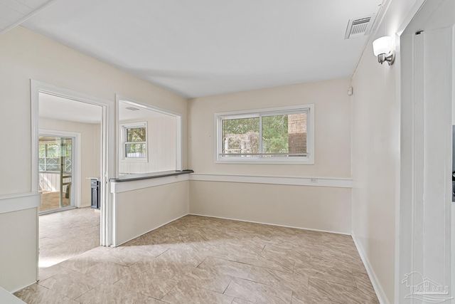 3355 Seabrook St, Pensacola, FL 32505