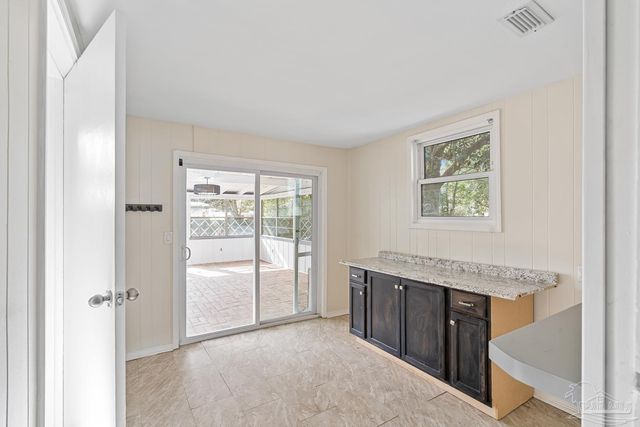 3355 Seabrook St, Pensacola, FL 32505