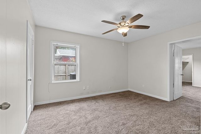 3355 Seabrook St, Pensacola, FL 32505