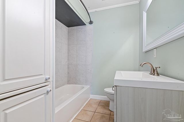 3355 Seabrook St, Pensacola, FL 32505