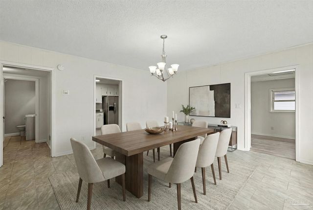 3355 Seabrook St, Pensacola, FL 32505