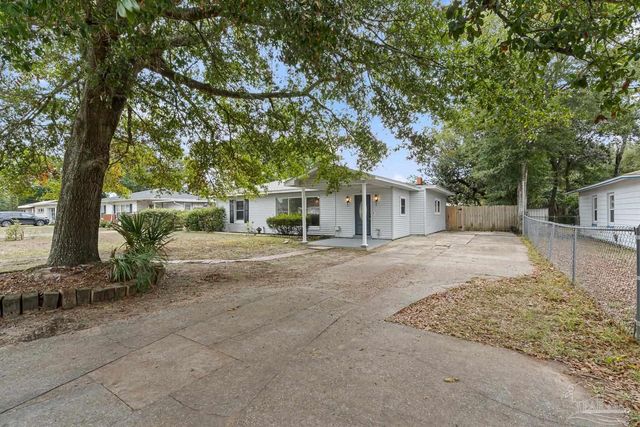3355 Seabrook St, Pensacola, FL 32505