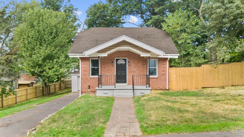 72 Hobson Avenue, Hamden, CT 06514