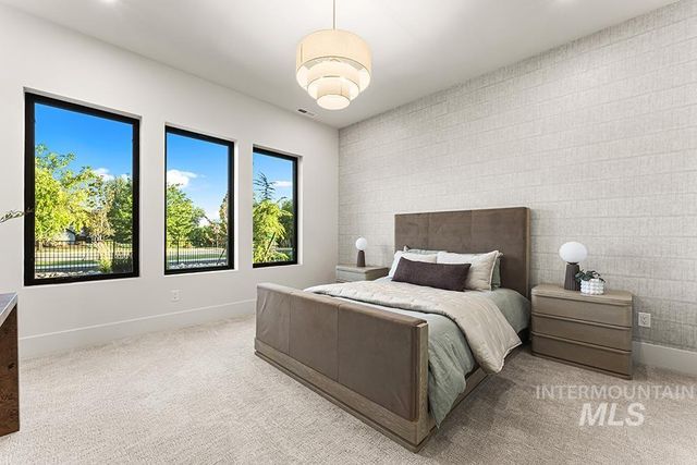 2458 S Globe Ln, Boise, ID 83716