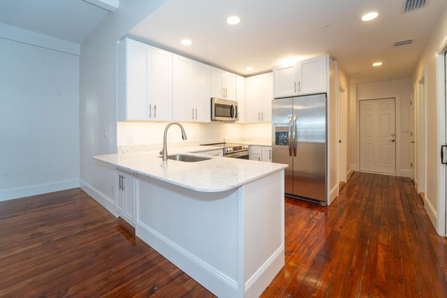 11 Aviles Street 2B, St Augustine, FL 32084