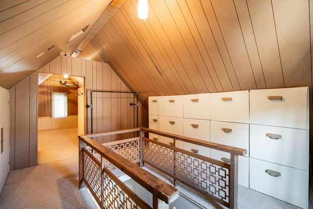 827 Oakland AVENUE, Waukesha, WI 53186