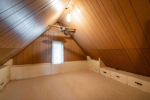 827 Oakland AVENUE, Waukesha, WI 53186
