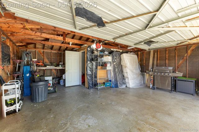 16187 Regina Avenue, Allen Park, MI 48101