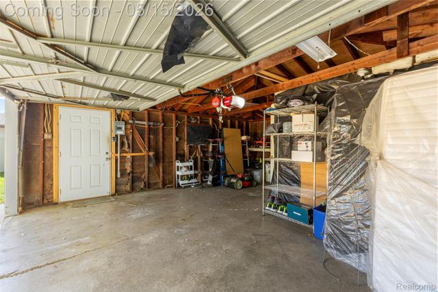 16187 Regina Avenue, Allen Park, MI 48101