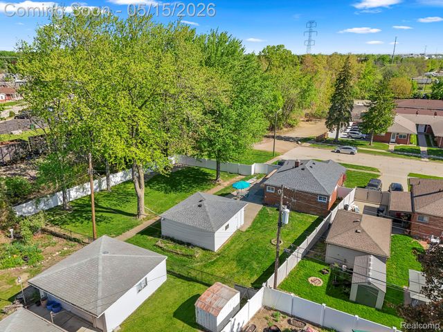 16187 Regina Avenue, Allen Park, MI 48101